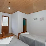 Bujtina Malsori, 게스트하우스 *