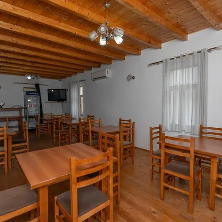 Bujtina Malsori, بيت ضيافة