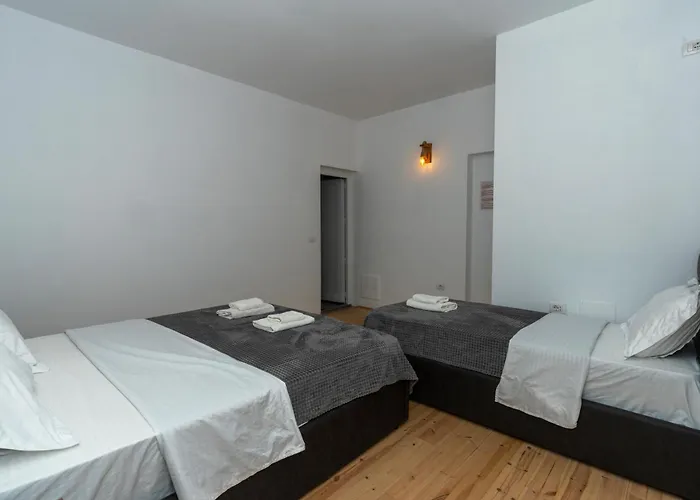 Bujtina Malsori, Pensjonat