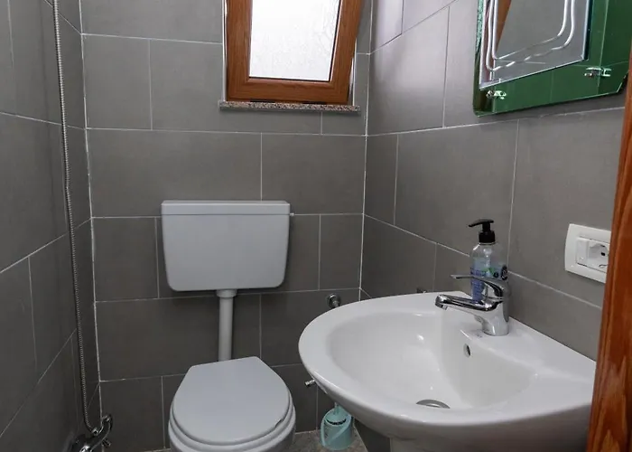 Bujtina Malsori, Pensjonat