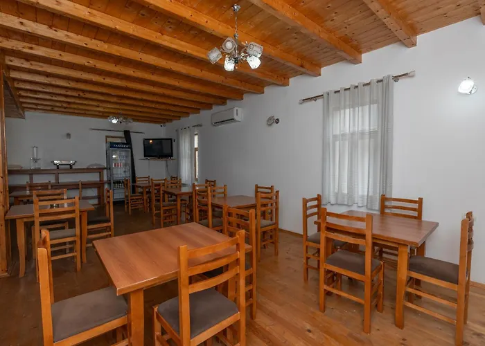 Bujtina Malsori, Pensjonat