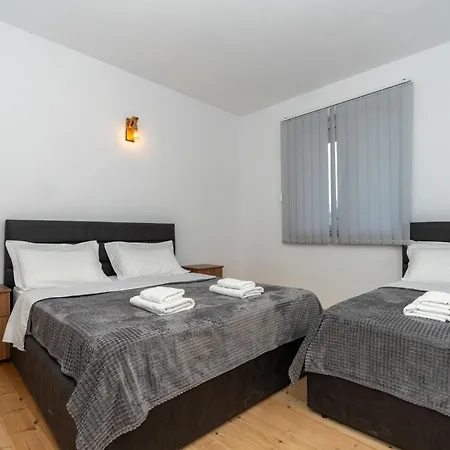 Bujtina Malsori, Guest house Theth