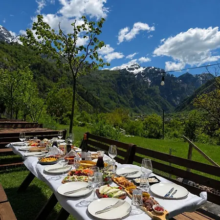 Bujtina Malsori, Gasthof Theth