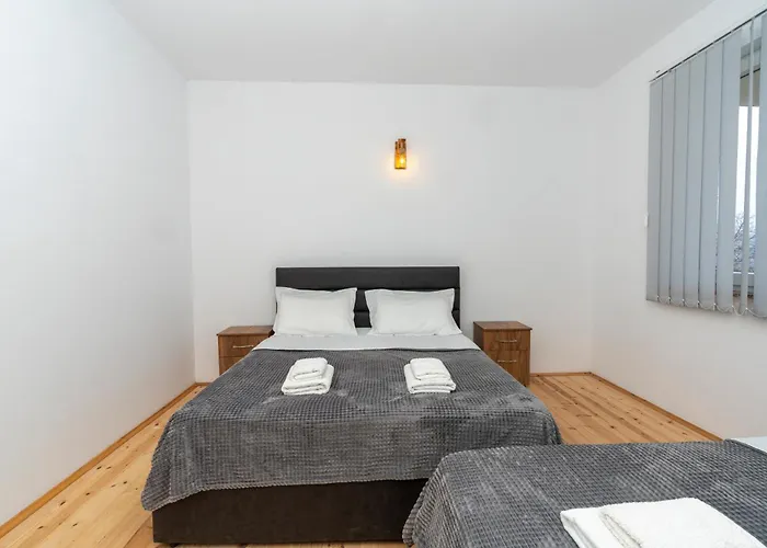 Bujtina Malsori, Theth